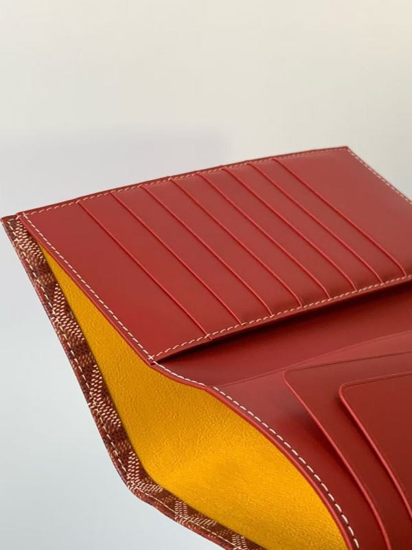 G09ard saint-roch long wallet