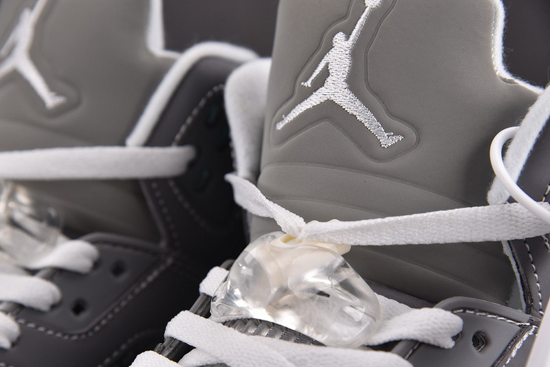 Air Jordan 5 Retro Wolf Grey 136027-005