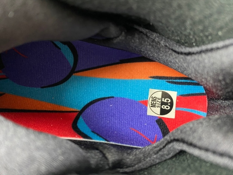 Jordan 8 Retro Bugs Bunny (2025) Men