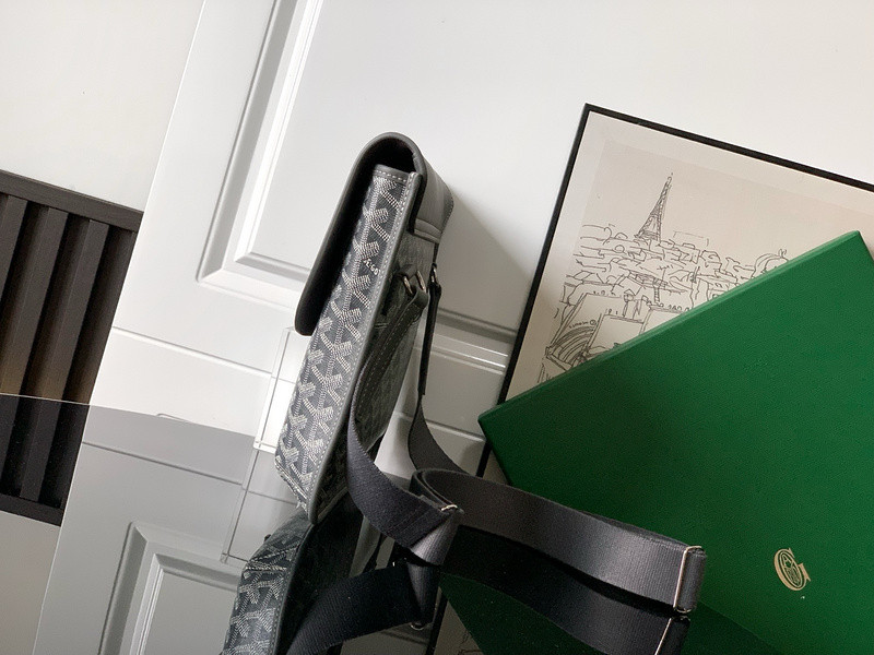 GOYARD Postman Bag
