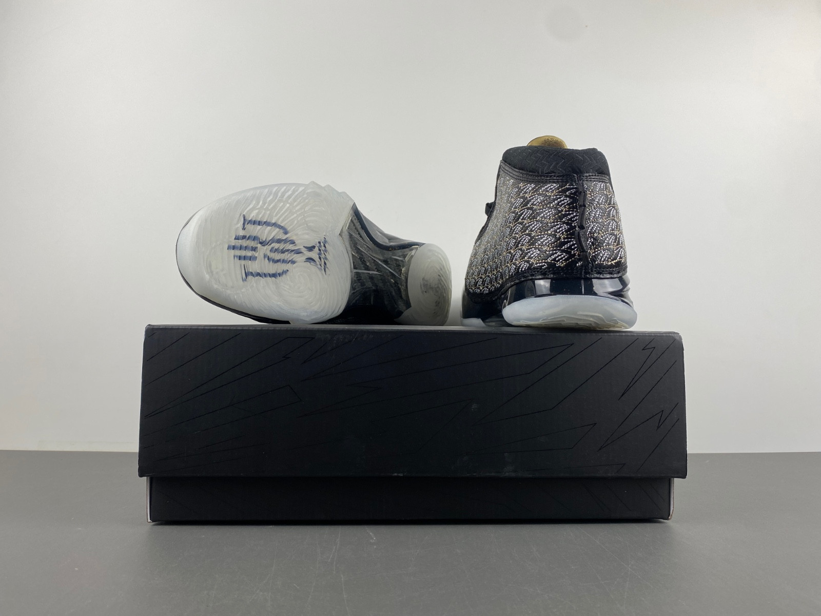 Air Jordan XX3 Trophy Room 853336-023