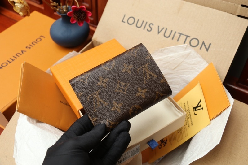 LV Wallet (Lining:Pink)