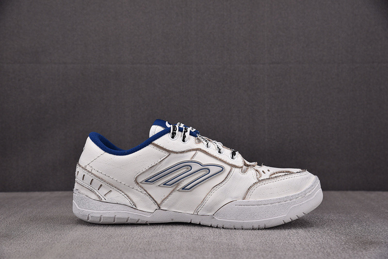 Balenciaga Hamptons Worn-Out White / Dark Blue