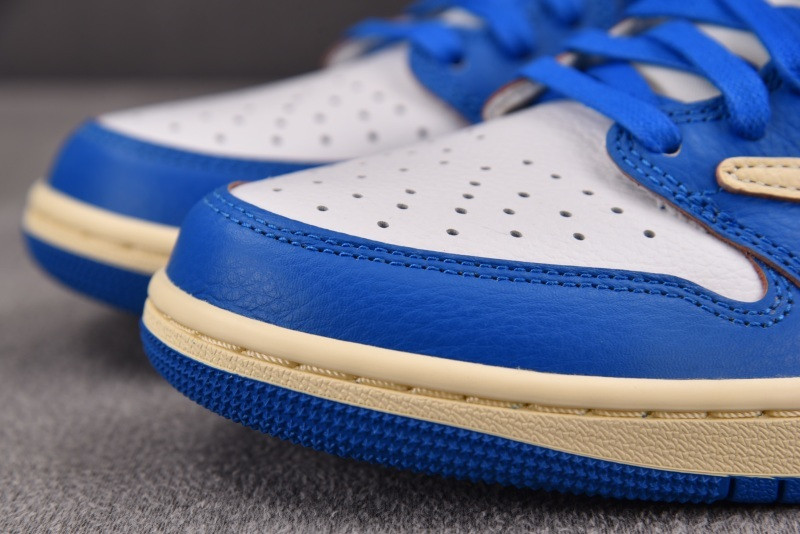 Travis Scott x Air Jordan 1 Low UNION DM7866-111