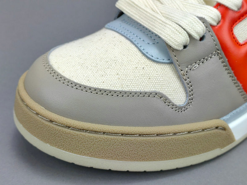 FENDI SNEAKERS
