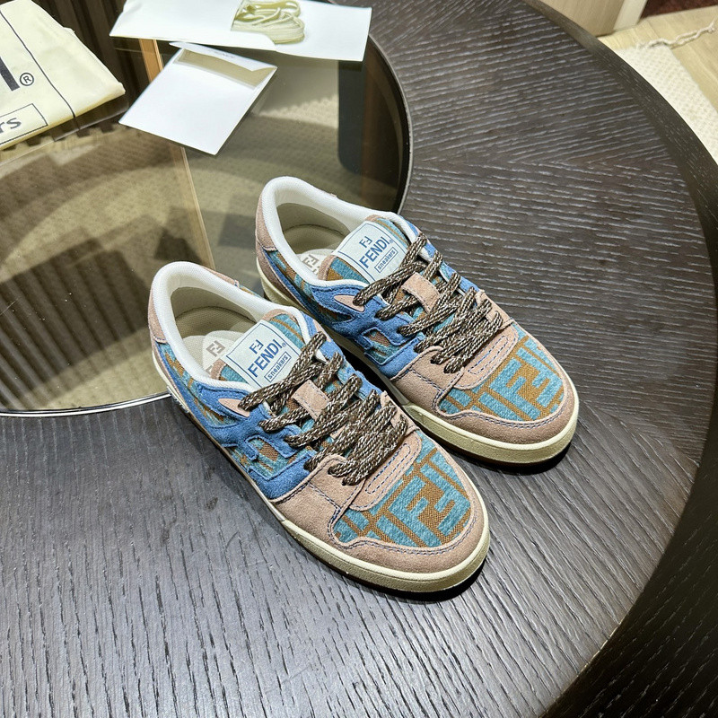 FENDI SNEAKERS