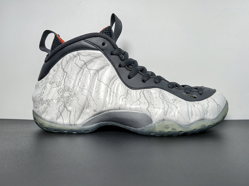 Tekken 8 Nike Foamposite One HF6367-001