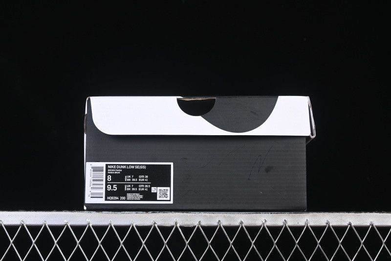 Nike Dunk Low Panda 