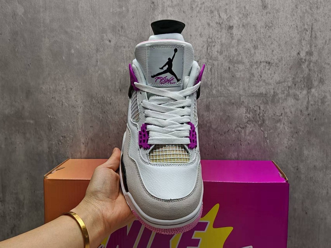 Air Jordan 4 “Comic” IO2362-100