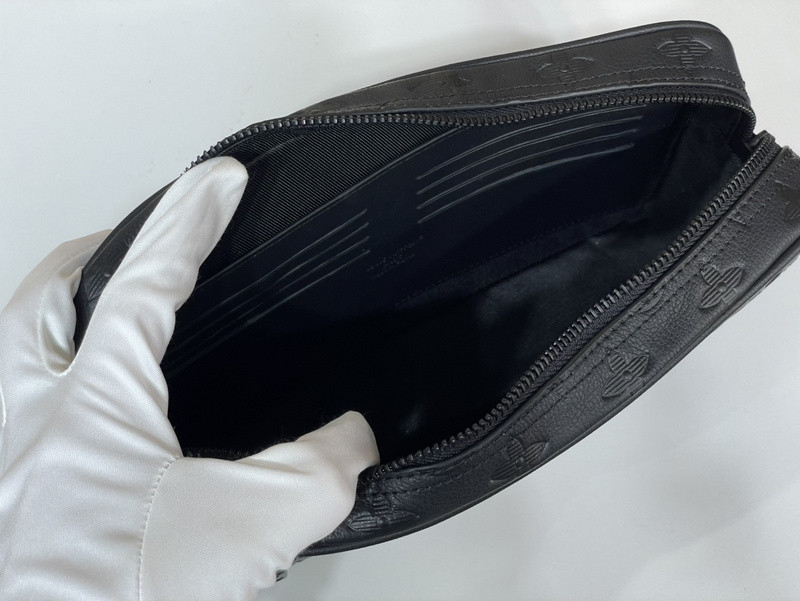 Louis Vuitton Pochette Kasai