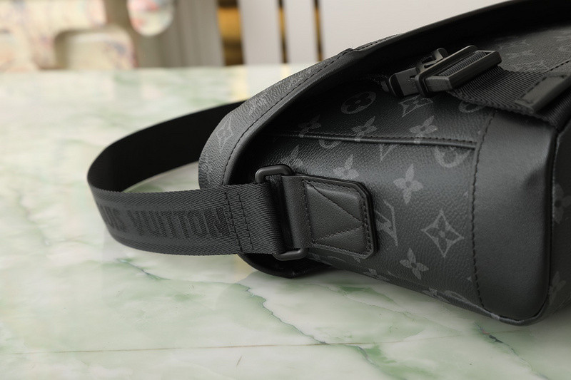 Louis Vuitton Messenger Voyager PM G65
