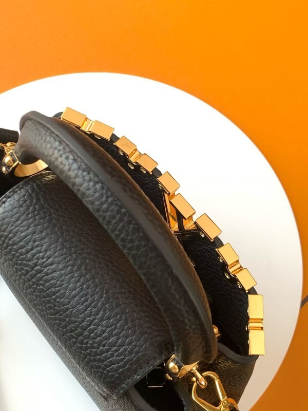 LV capucines Mini Black