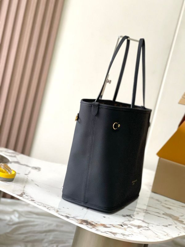 LV Neverfull Inside Out