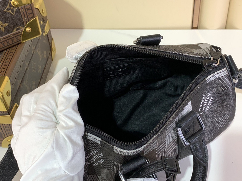 1V Keepall BAG