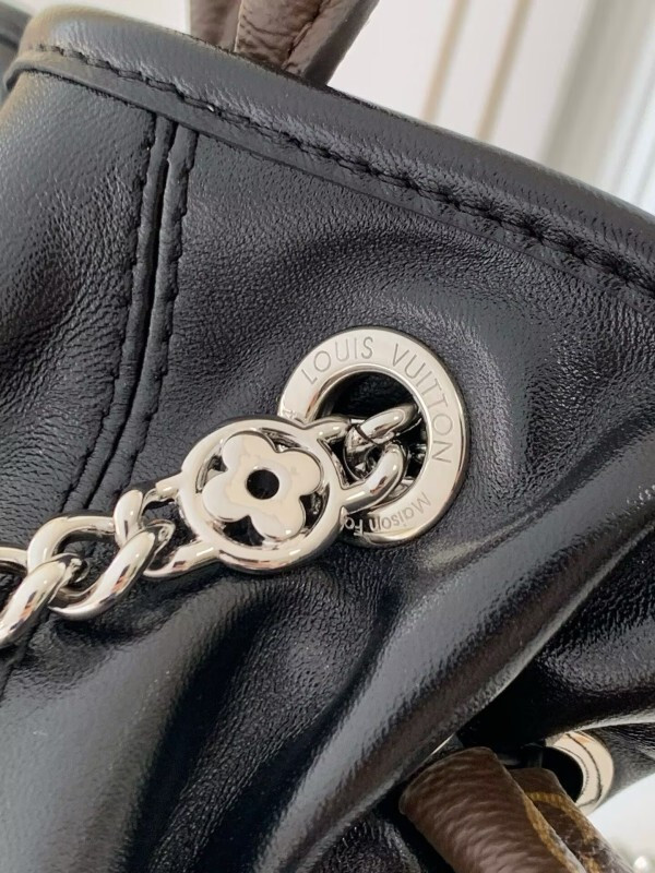 1V Off Duty Backpack Vibe