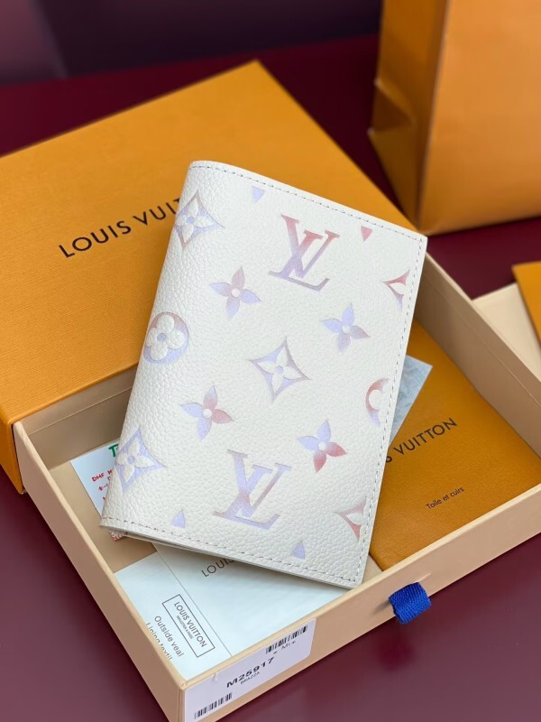 Passport Cover Monogram Empreinte Leather