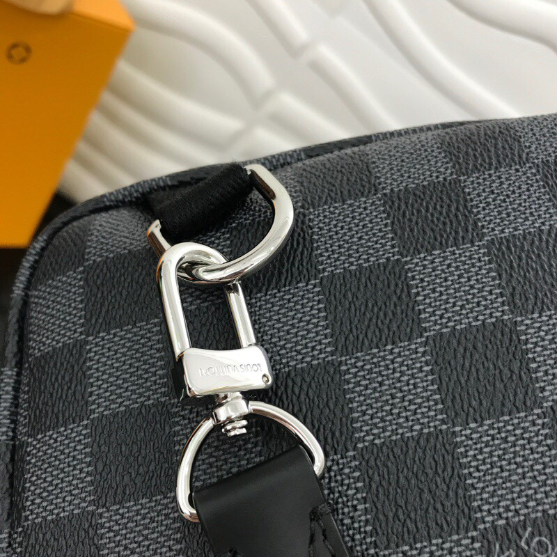L*uis V*itton Shoulder Bag