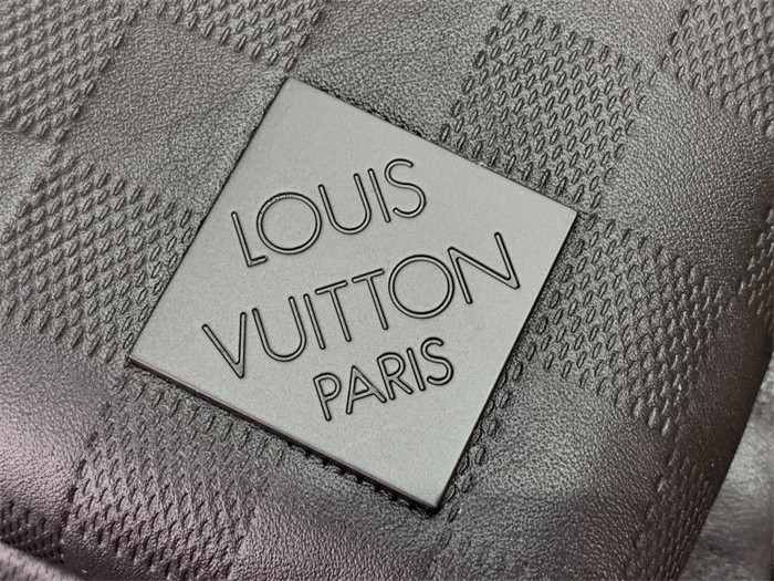 LV Avenue Single-shoulder Bag