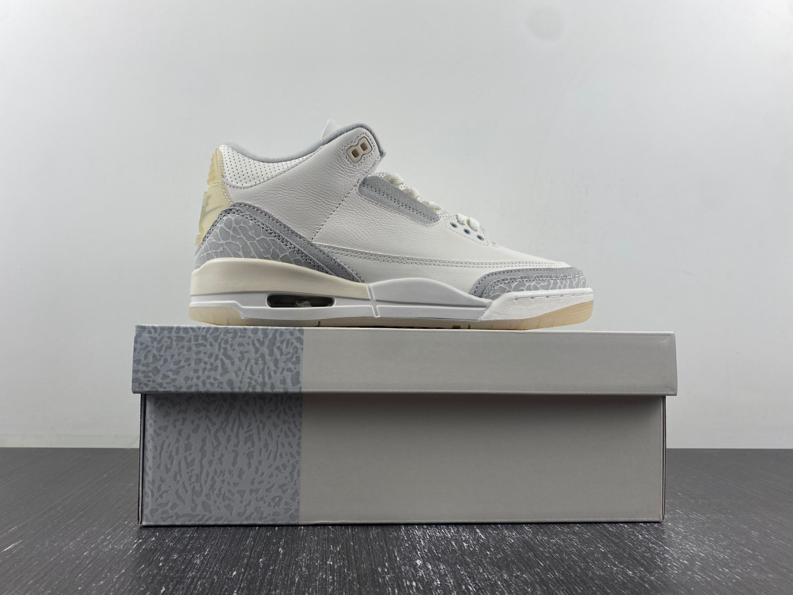 Air Jordan 3 Craft